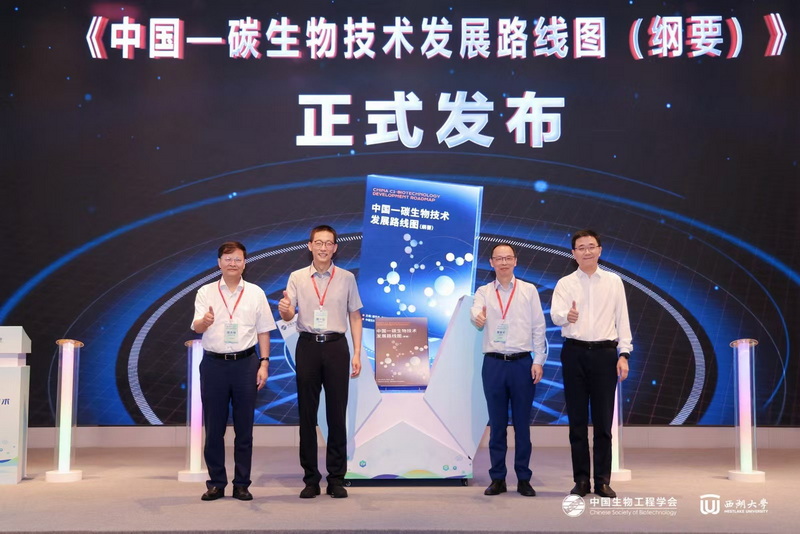 1a186f8e0fe8e7f3f3a490ad72e977a_调整大小.jpg